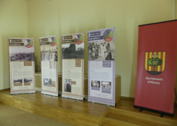 exposició "Calendari festiu de l'Abrera agrària"