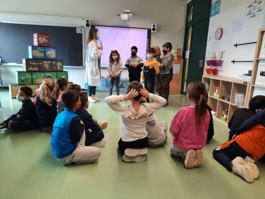 Apropem el coneixement científic a gairebé 500 alumnes de les escoles d’Abrera. Escola Josefina Ibáñez