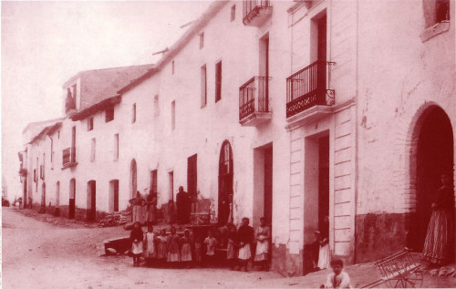 Cases del carrer Major d'Abrera,de Cal Barnet en amunt, inicis del segle XX