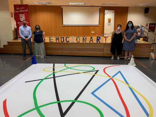 Felicitem l'Escola Ernest Lluch del nostre municipi per l'exposició EMOCIONART "l'emoció de l'art" que hem pogut gaudir a la Casa de Cultura