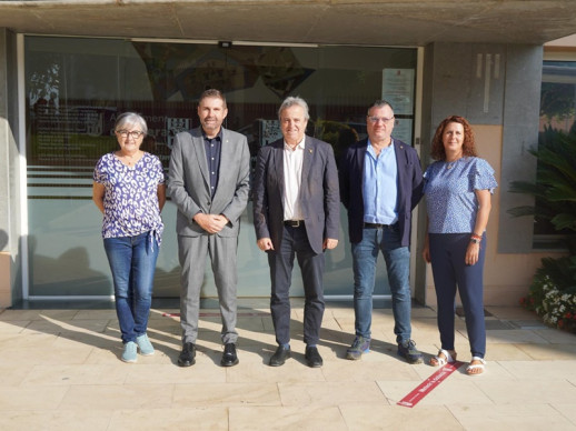 Ens reunim amb el delegat del Govern de la Generalitat a Barcelona, Antoni Morral, al nostre Ajuntament