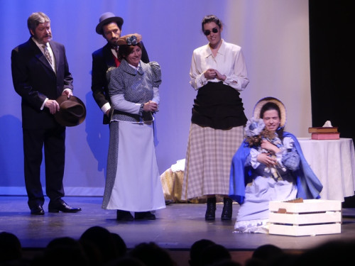 Lliurem els premis de la 24a edició del Concurs de Teatre Amateur Vila d’Abrera i gaudim de l'estrena de 'El miracle d'Anna Sullivan' a càrrec del grup teatral Illets d'Abrera