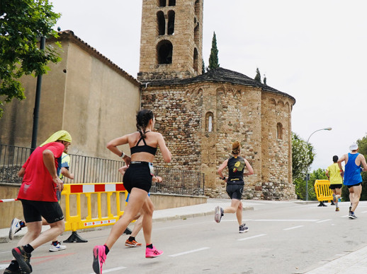 Abrera amb l'esport! Vibrem amb la Cursa Abrera Corre D9 del Club Atletisme d'Abrera i la xerrada de l'esportista Àlex Roca!