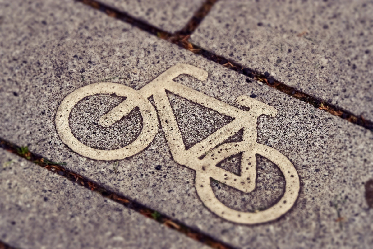 Circular de manera segura en bicicleta pels entorns urbans