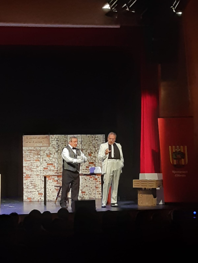 Concurs de Teatre Amateur Vila d'Abrera 2023: 'Enigmàtic', a càrrec de l'Associació Teatre Centre d'Arbúcies. Diumenge 30 d'abril