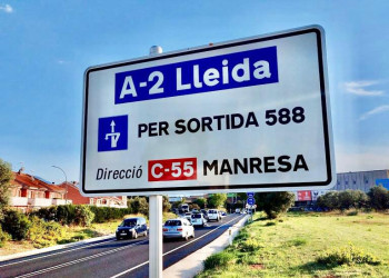 1. Prohibició de la circulació de vehicles pesants de més de 5,5 tones pel nucli urbà d'Abrera, provinents de la C-55 des d'Olesa de Montserrat amb destinació l'autovia A-2 en sentit Esparreguera