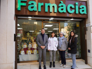 XII Concurs d’Aparadors Nadalencs d'Abrera. Farmàcia Eva Molina