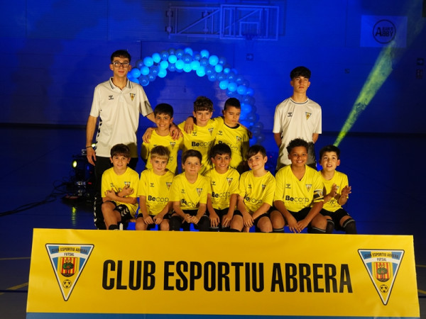 El Club Esportiu Futsal Abrera presenta els nous equips de la temporada 2023-2024, amb èxit d'assistència!