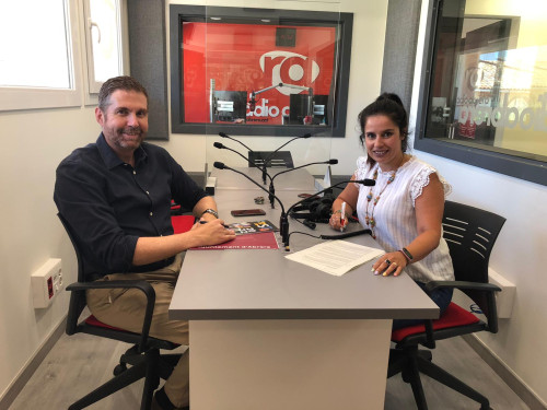 Entrevista de Festa Major a Ràdio Abrera - Jesús Naharro, alcalde d'Abrera i Anabel Gómez, directora de Ràdio Abrera.jpeg