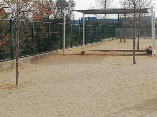 A Abrera, continuem millorant les instal·lacions dels nostres centres educatius. Escola Francesc Platón i Sartí