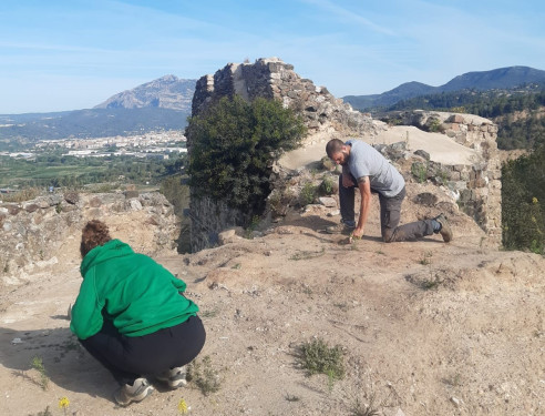 Iniciem la tercera campanya d’excavacions arqueològiques al BCIN del castell de Voltrera d’Abrera, en col·laboració amb la Universitat de Barcelona