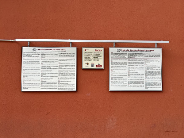 A Abrera celebrem el Dia Internacional dels Drets Humans amb la presentació dels Panells de la DUDH, un projecte dels Pressupostos Participatius