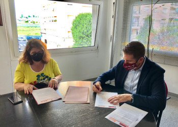 Signem un conveni de col·laboració amb l'Associació In Via per donar suport econòmic a dones en situació de vulnerabilitat