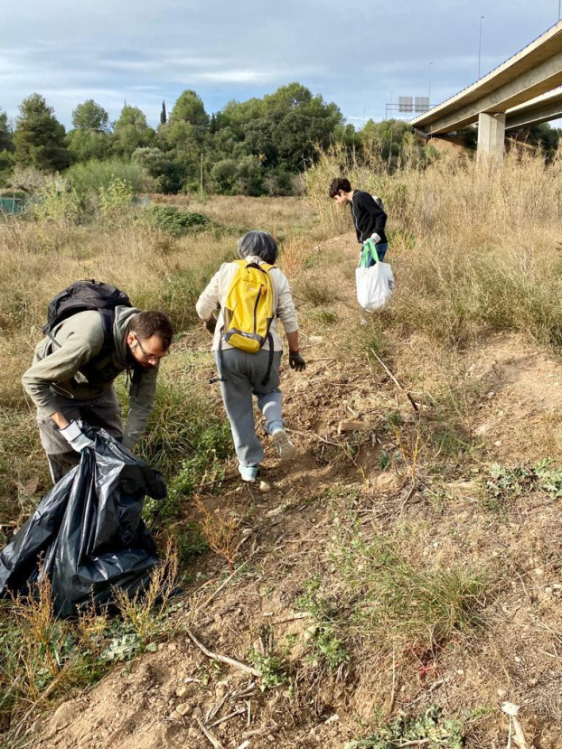 Bona acollida de la nova jornada de neteja de l'entorn natural del nostre municipi, dins la iniciativa 'Let's Clean Up Europe'