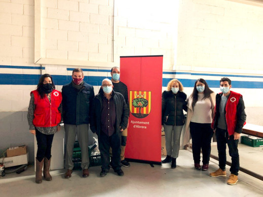 Abrera és solidària! Lliurem lots de Nadal amb la col·laboració de Creu Roja i Càritas Abrera
