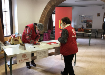Abrera és solidària! Lliurem lots de Nadal amb la col·laboració de Creu Roja i Càritas Abrera