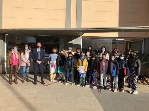 Promovem la cultura emprenedora a Abrera amb el programa CuEmE. Les cooperatives de 5è de l’Escola Francesc Platón i Sartí es posen en marxa!