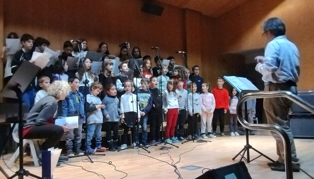 L'Escola Municipal de Música d'Abrera, finalitza el primer trimestre amb les audicions de corals i conjunts instrumentals