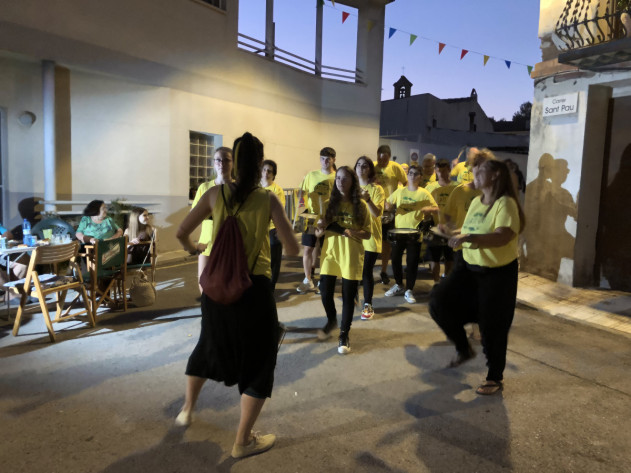 El veïnat del barri de Santa Maria de Vilalba d'Abrera viu la seva Festa Major, amb diferents propostes adreçades a tota la família!