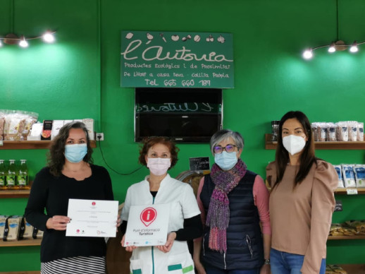 La fruiteria del nostre municipi L'Antonia, Punt d'Informació Turística del Baix Llobregat