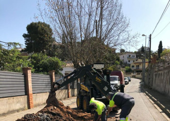 Obres de reparació carrer Pintor Rivera d'Abrera 01