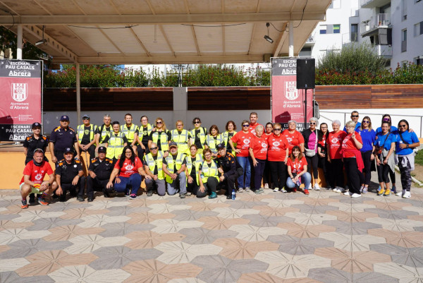 Gran èxit de participació i assistència a la 26a Caminada de la Gent Gran d'Abrera!