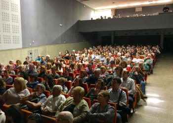 Sala municipal 800