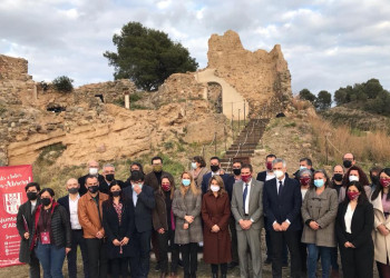 Inaugurem els treballs de consolidació estructural del Castell de Voltrera d'Abrera amb la ministra de Tranports, Mobilitat i Agenda Urbana, Raquel Sánchez, i altres representants de diverses institucions