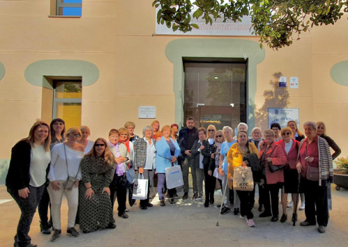 Abrera diu prou! Durant el mes de novembre commemorem el Dia Internacional contra les violències envers les dones amb diverses activitats