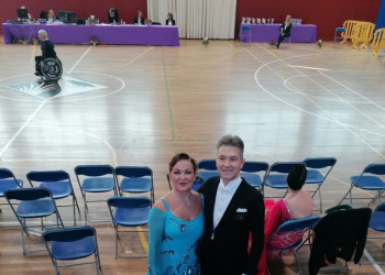 La parella abrerenca formada per Montse Moreno i Jordi Segura, es proclama campiona en la seva categoria a la competició nacional de balls de saló estàndard