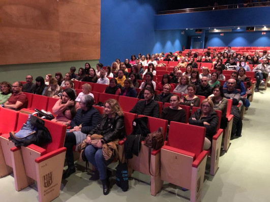 Gaudim del show d'impro 'Improderadas' a la Sala Municipal, amb motiu dels actes per commemorar el 8M