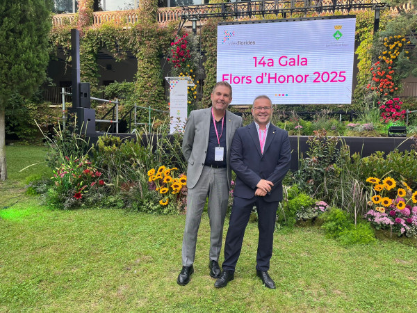 Abrera renova el seu reconeixement de 3 Flors d’Honor als Premis Viles Florides 2025