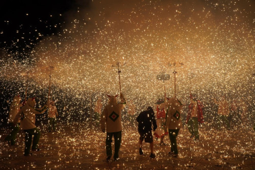 Celebrem els 45 anys de la Colla de Diables Bram de Foc d'Abrera amb una gran jornada festiva i dos correfocs!