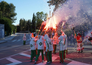 Celebrem els 45 anys de la Colla de Diables Bram de Foc d'Abrera amb una gran jornada festiva i dos correfocs!