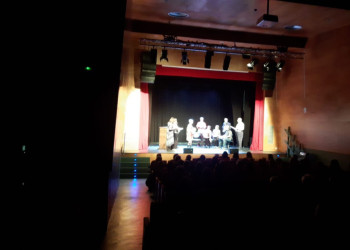 Donem el tret de sortida al XXVI Concurs de Teatre Amateur Vila d’Abrera amb 'Sense apuntador' del Grup Amalgama Teatre de Barcelona