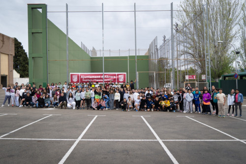 3a Jornada Interescolar a Abrera! 137 nens i nenes de 6è de primària de les tres escoles d'Abrera gaudeixen d'un matí dedicat a l'esport i la convivència a l'anella esportiva