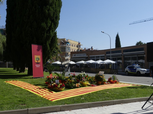 Celebrem l'11 de setembre, Diada Nacional de Catalunya, amb totes les mesures de seguretat establertes per la Covid-19. Ofrena floral al monument de Rafael Casanova