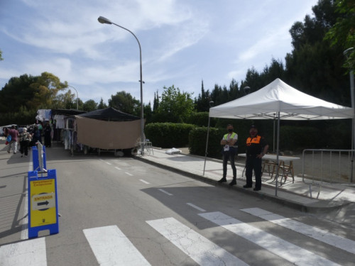 Continuem duent a terme el mercat setmanal del dimarts amb totes les mesures de prevenció de la Covid-19