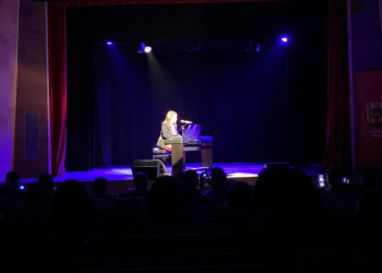 Reactivem la cultura! A Abrera hem gaudit del primer concert del Cicle Musical d'Abrera, amb l'actuació de la Carla Morillo