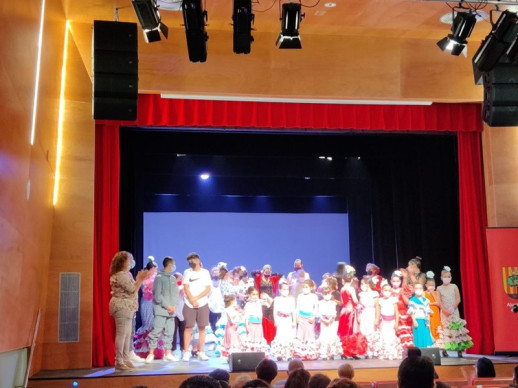 La Sala Municipal acull el Festival Rociero més esperat. Felicitem les Juventues Rocieras!