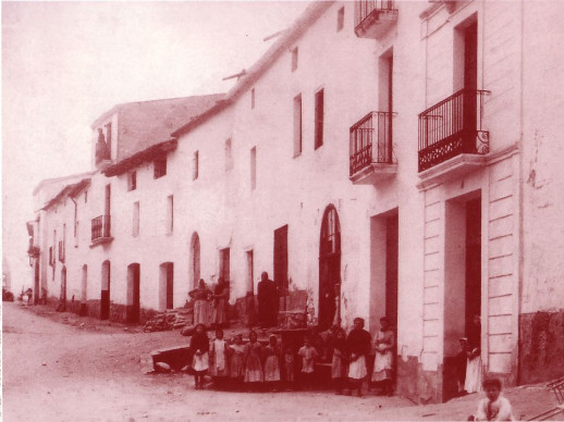 Cases del carrer Major d'Abrera,de Cal Barnet en amunt, inicis del segle XX