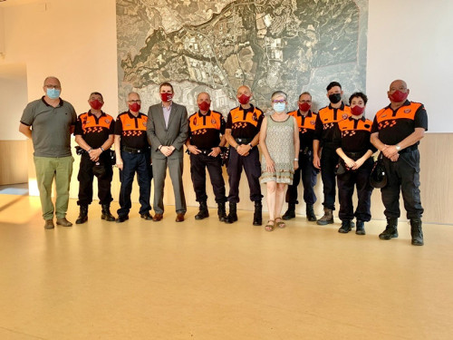 Lliurem les acreditacions als nous voluntaris i voluntàries de Protecció Civil del nostre municipi i agraïm la seva tasca
