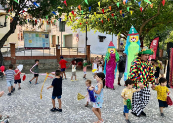 El veïnat del barri de Santa Maria de Vilalba d'Abrera viu la seva Festa Major, amb diferents propostes adreçades a tota la família!