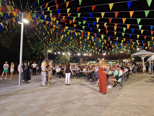El veïnat del barri de Can Vilalba viu la seva Festa Major, amb un ampli programa d'activitats adreçades a tota la família!