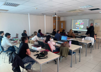 Alumnes del curs d'ACTIC I que realitzem durant el mes d'abril de 2025.