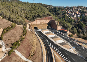 El Ministre de Transport i Mobilitat Sostenible, Óscar Puentes, anuncia que el túnel de la B-40 s'obrirà el proper divendres 16 de febrer