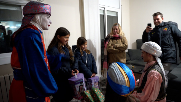 La il·lusió del Nadal es viu a Abrera! Gaudim, un any més, de la Cavalcada de Ses Majestats els Reis Mags de l'Orient, que va omplir els carrers del nostre municipi de màgia, llum i color!