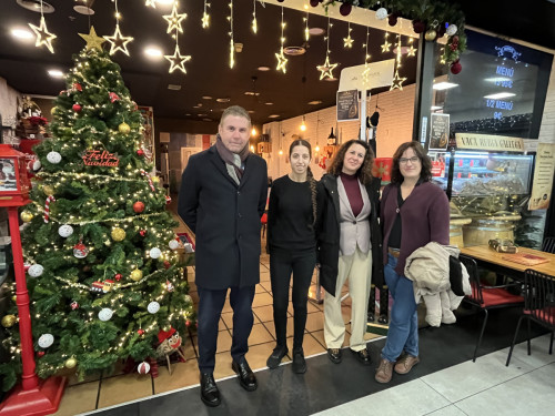 Visitem els establiments participants en el 15è Concurs d’aparadors Nadalencs d’Abrera!