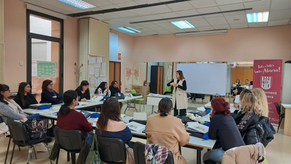 Curs d'atenció a persones dependents 2026