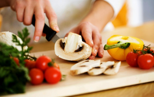 Nou curs de manipulació d'aliments adreçat a comerços i empreses d’alimentació, bars i restaurants locals i a persones inscrites al SLO d’Abrera